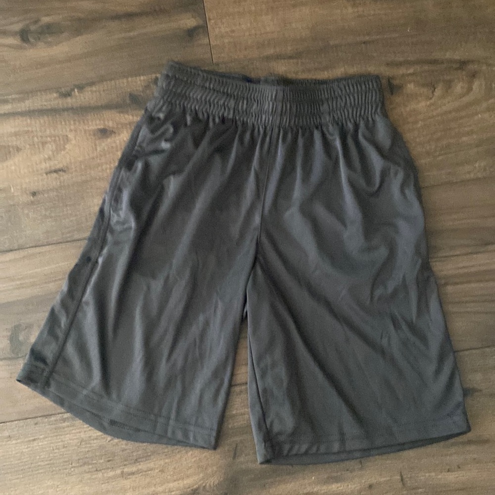 Cat & Jack size 8/10 basketball shorts
